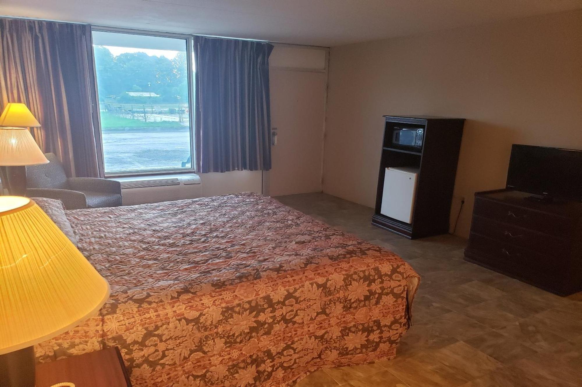 Oyo Hotel Whitely City Hwy 27 Ky Whitley City Buitenkant foto