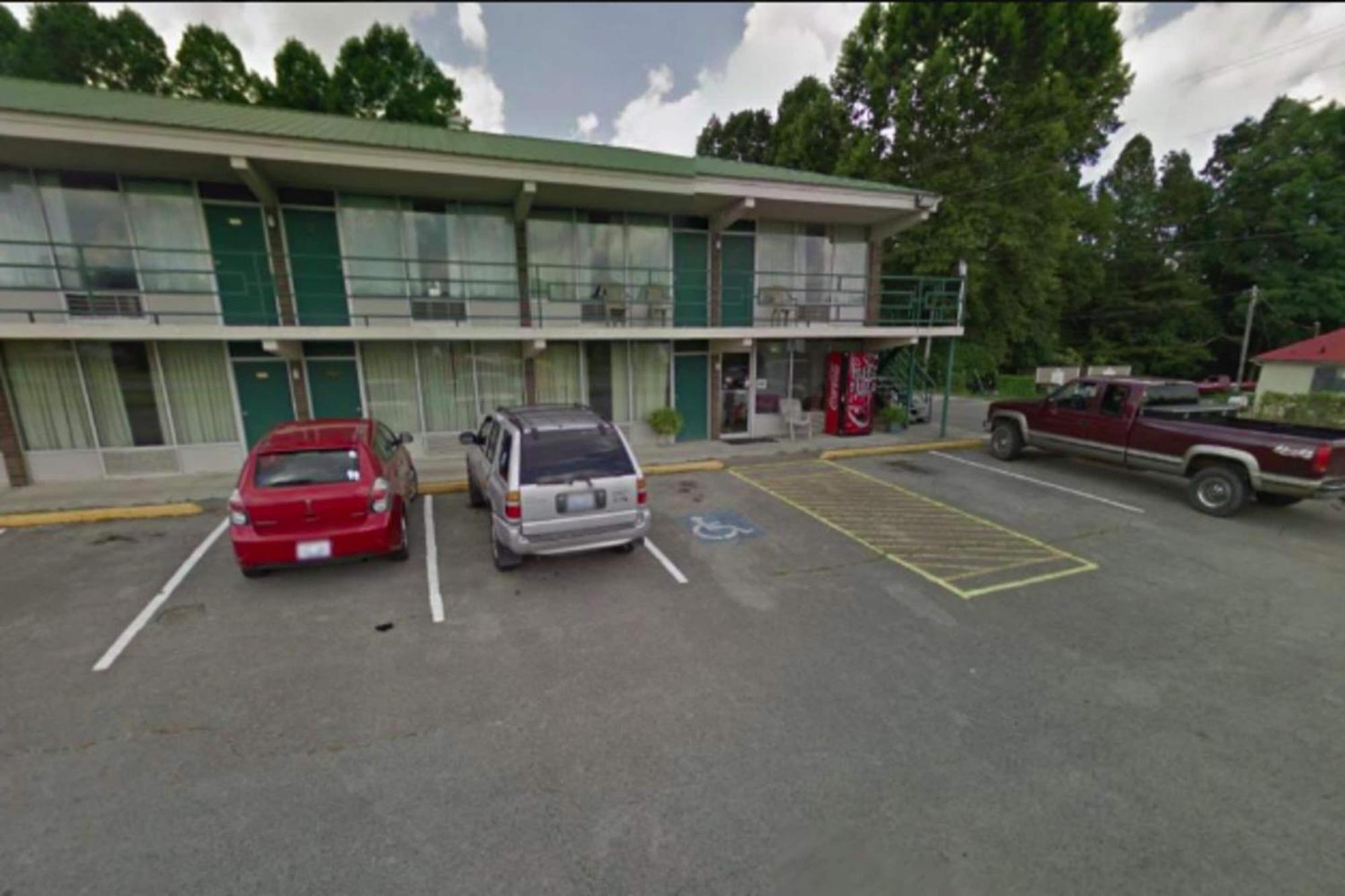 Oyo Hotel Whitely City Hwy 27 Ky Whitley City Buitenkant foto